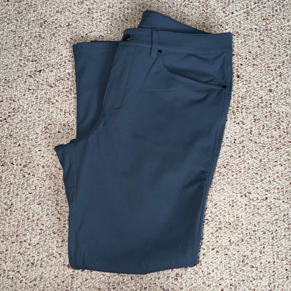 Lululemon ABC Classic-Fit 5 Pocket Pant
Utilitech